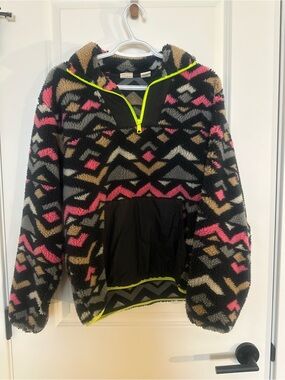 Levi's Black Sherpa Pullover Pink & Tan Pattern Neon Zip